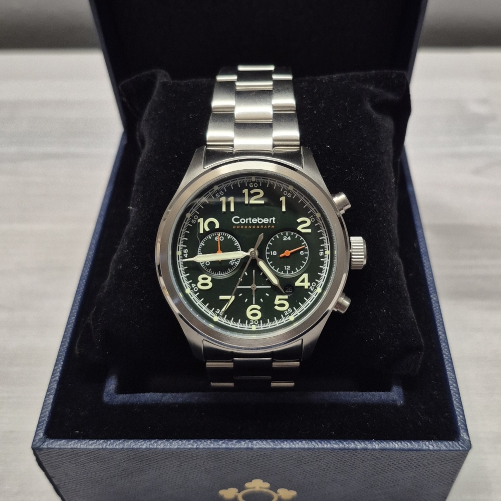 Cortebert CB-3009 Chronograph Watch